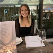 Native English Tutor with one year in-person experience.